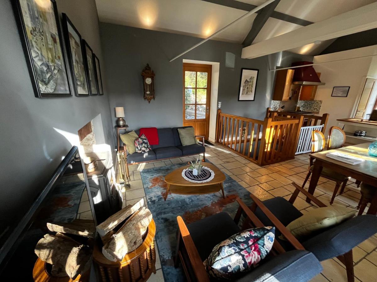 Charming Cottage In Chateau Les Roches Gardens Mont-Saint-Jean  エクステリア 写真